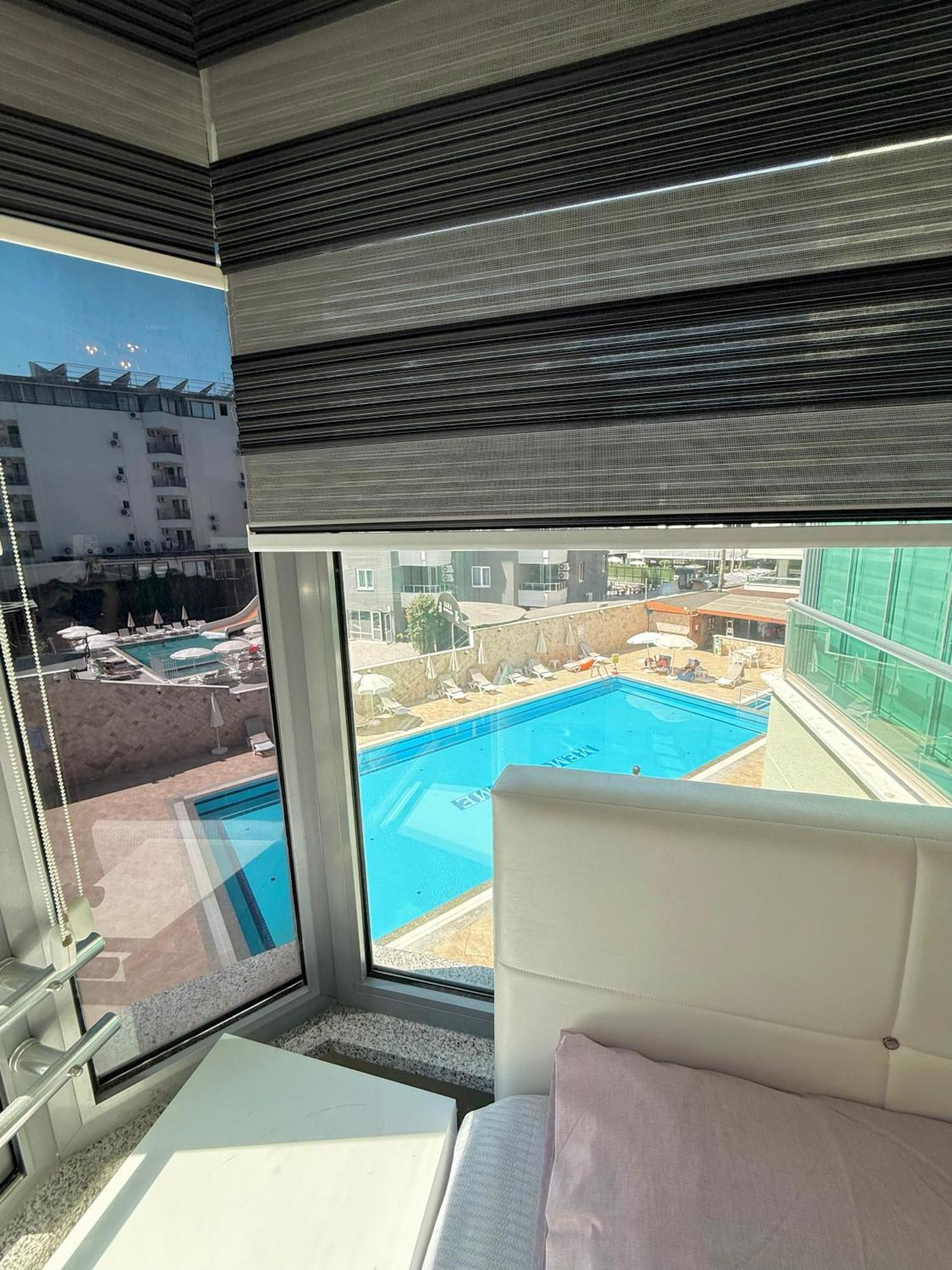 Sa Apartments! Beachfront Apartment With Sea View & Pool アランヤ エクステリア 写真