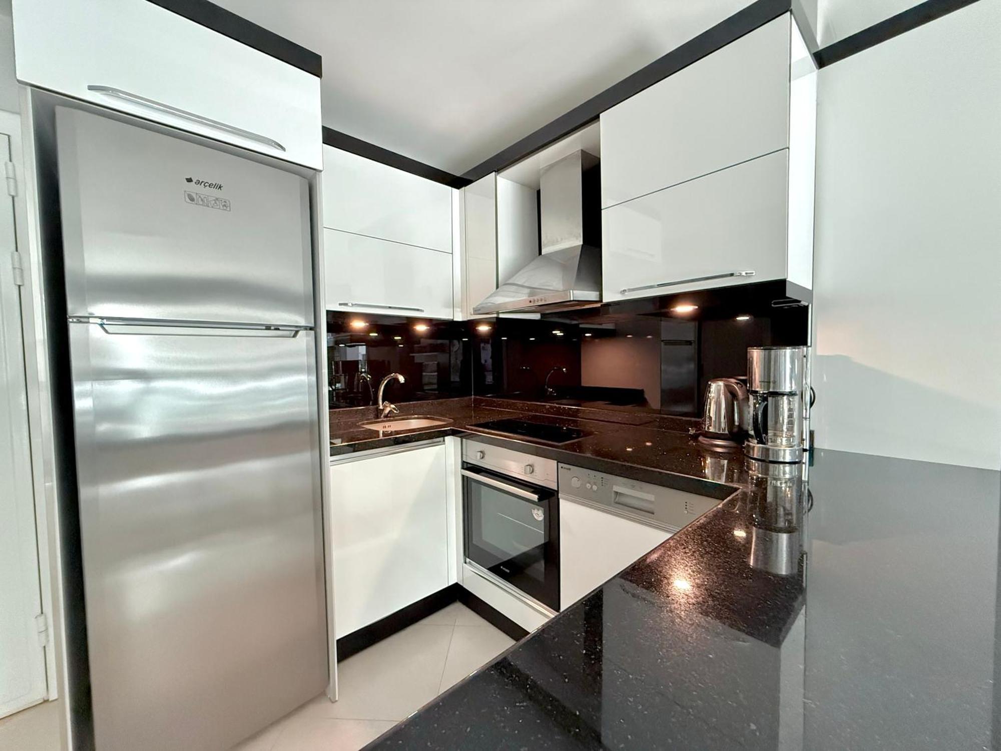 Sa Apartments! Beachfront Apartment With Sea View & Pool アランヤ エクステリア 写真